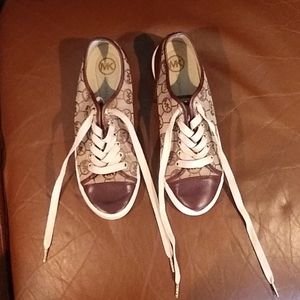 MK signature tennis shoes